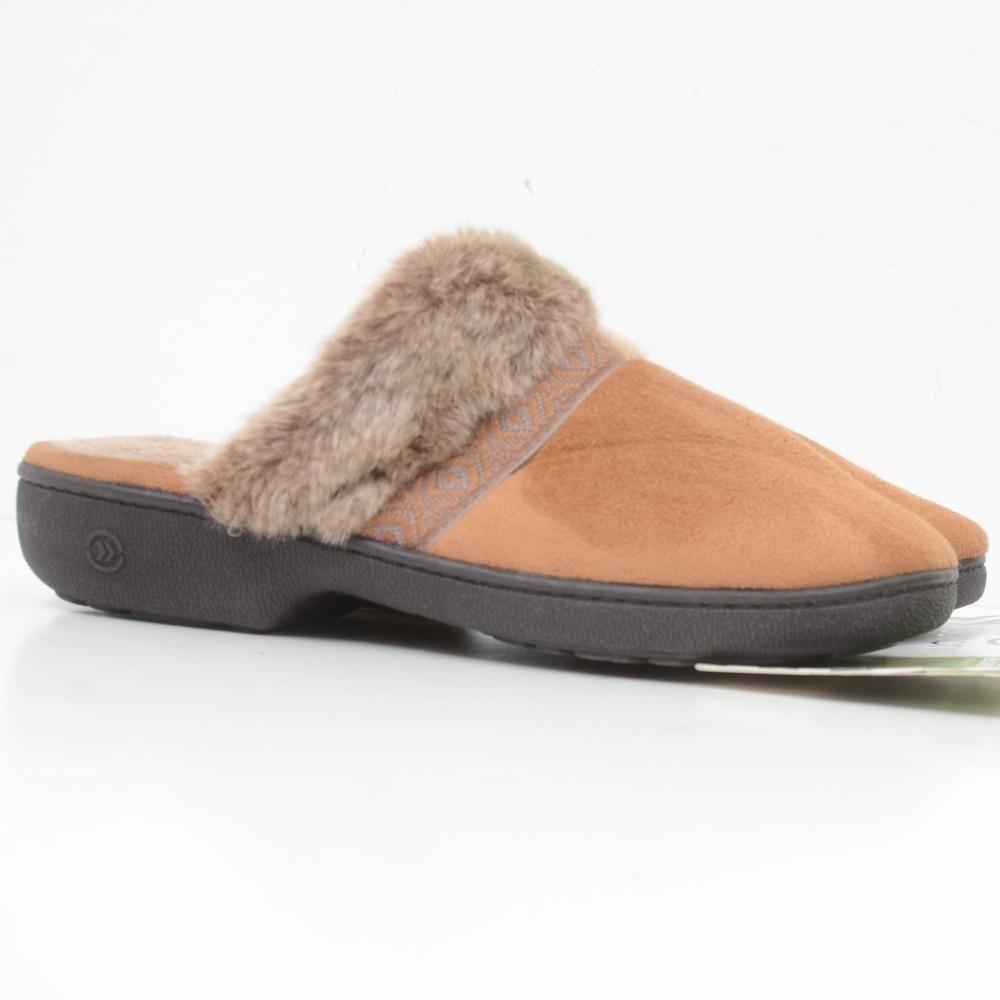 isotoner Women's 8.5-9 Indoor/Outdoor Slip-on Microsuede Clog Slippers Comfort